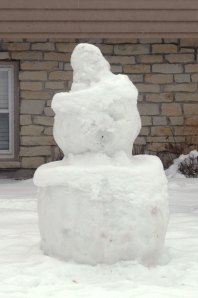 The Farwell's snowman a few weeks later ...
